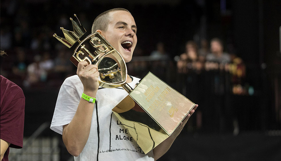 HOORAY! SLS Super Crown Champion 2016